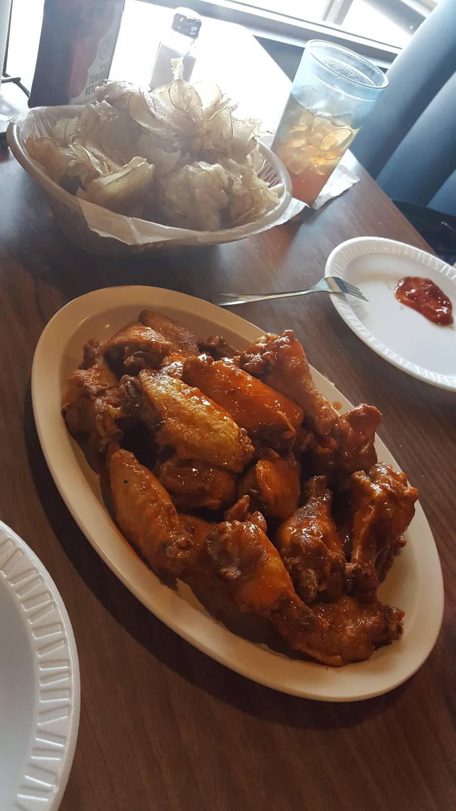 Leos Wings | meal takeaway | 1961 McCrays Mill Rd B, Sumter, SC 29150, USA | 8037756538 OR +1 803-775-6538