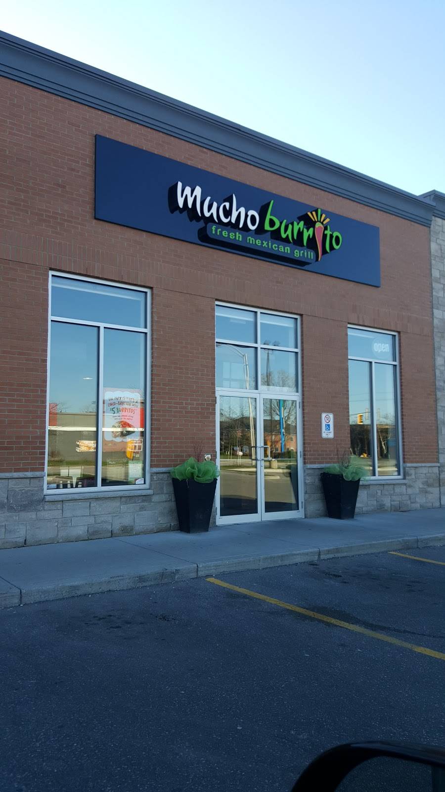 Mucho Burrito Fresh Mexican Grill | restaurant | 1107 Lambton Mall Rd, Sarnia, ON N7S 0E5, Canada | 5195411111 OR +1 519-541-1111