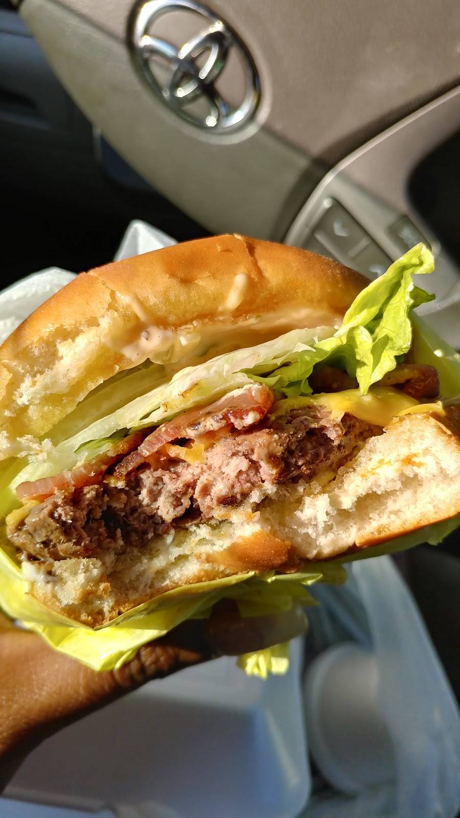 Fair Oaks Burger | restaurant | 2560 Fair Oaks Ave, Altadena, CA 91001, USA | 6263983630 OR +1 626-398-3630