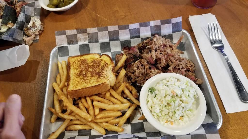 Grateful Ed’s BBQ | restaurant | 202 Court Square, Barbourville, KY 40906, USA | 6066454227 OR +1 606-645-4227