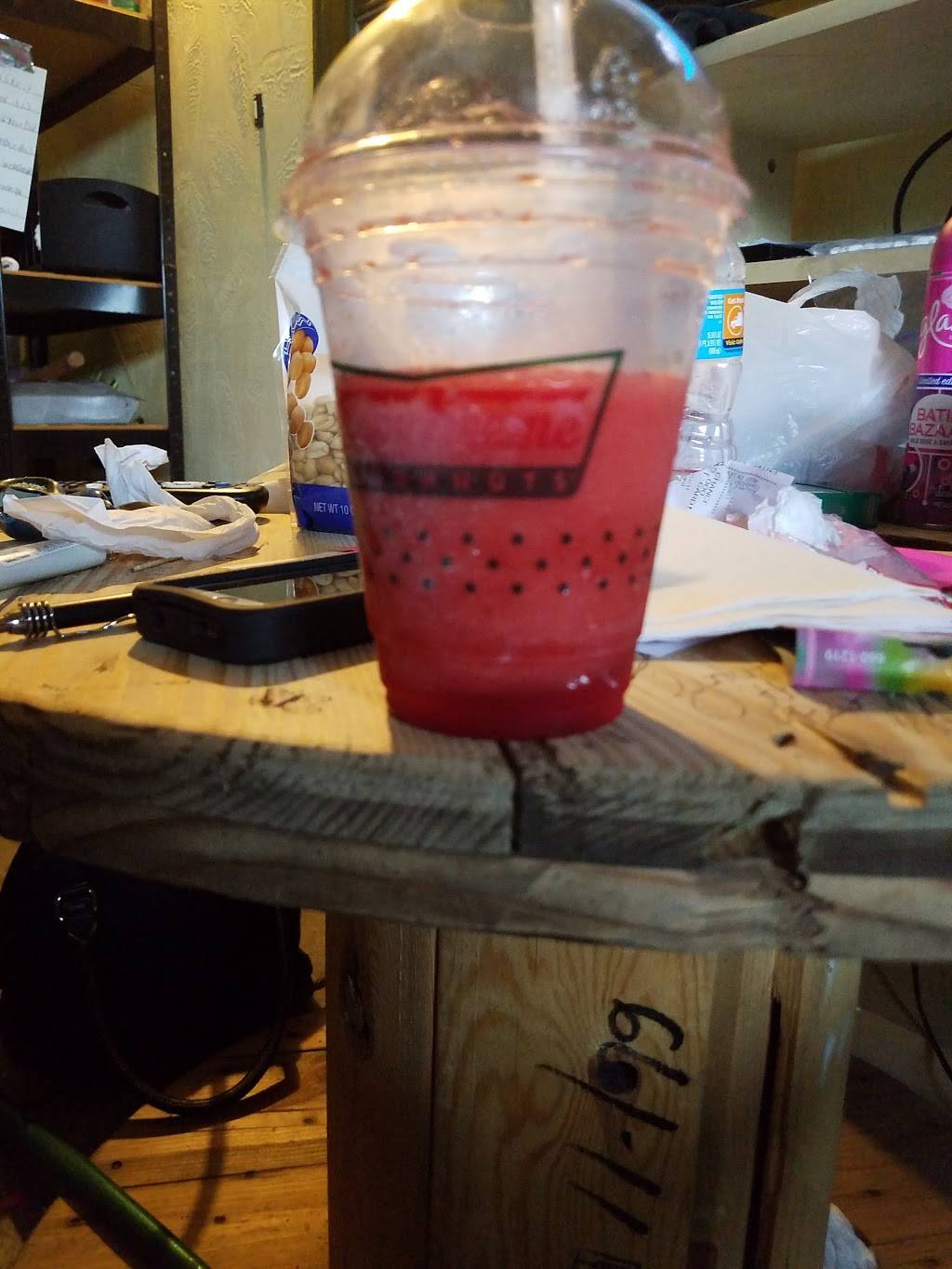 Krispy Kreme | bakery | 707 S 72nd St, Omaha, NE 68114, USA | 4029325581 OR +1 402-932-5581