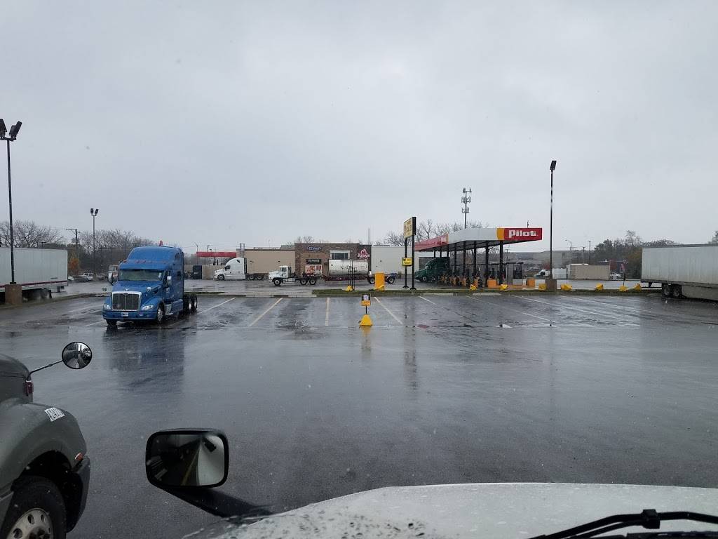 Pilot Travel Center | restaurant | 12680 Kedzie Ave, Alsip, IL 60803, USA | 7083852271 OR +1 708-385-2271