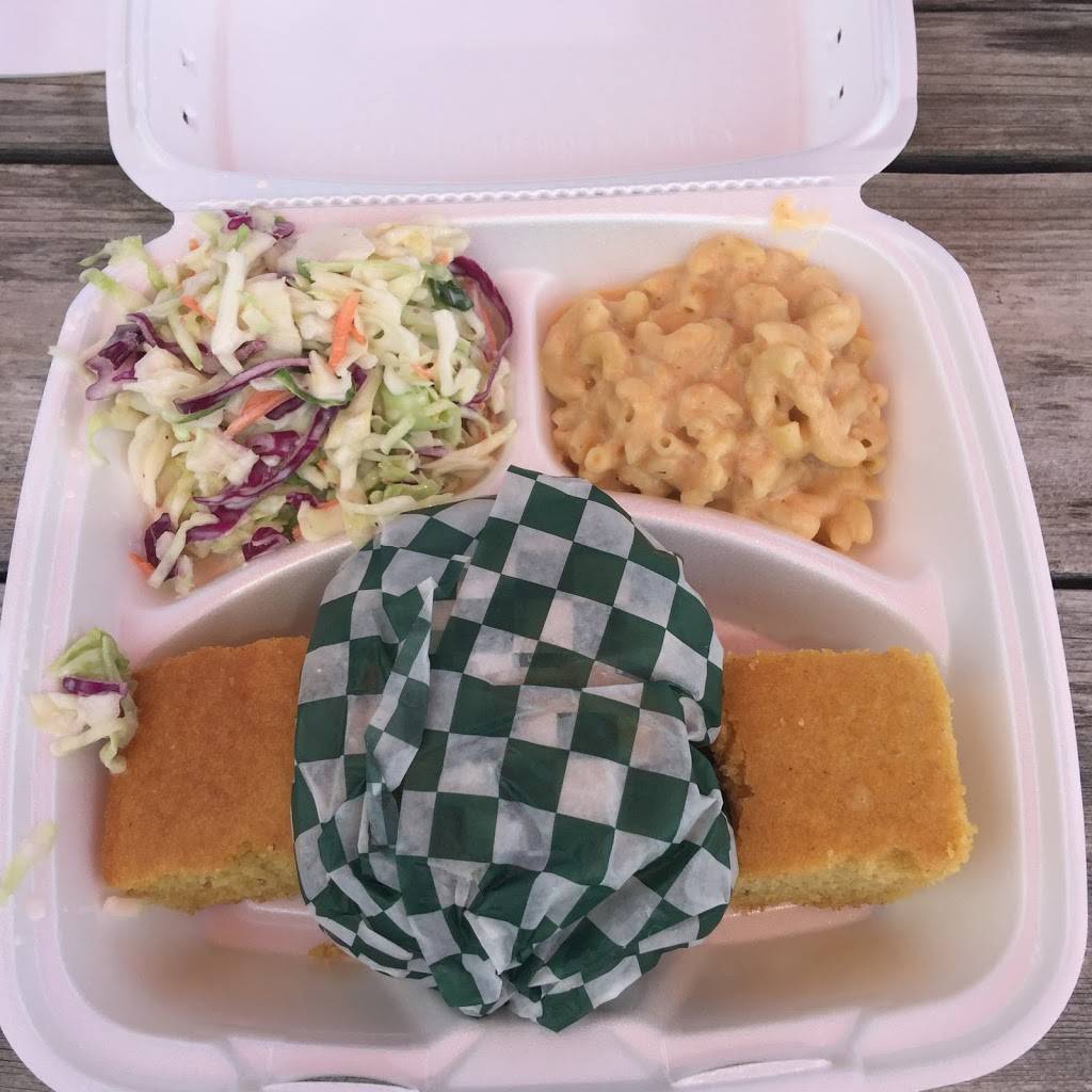 Little Red Shack BBQ | restaurant | 1016 Carp Rd, Stittsville, ON K2S 1B9, Canada | 6139837559 OR +1 613-983-7559