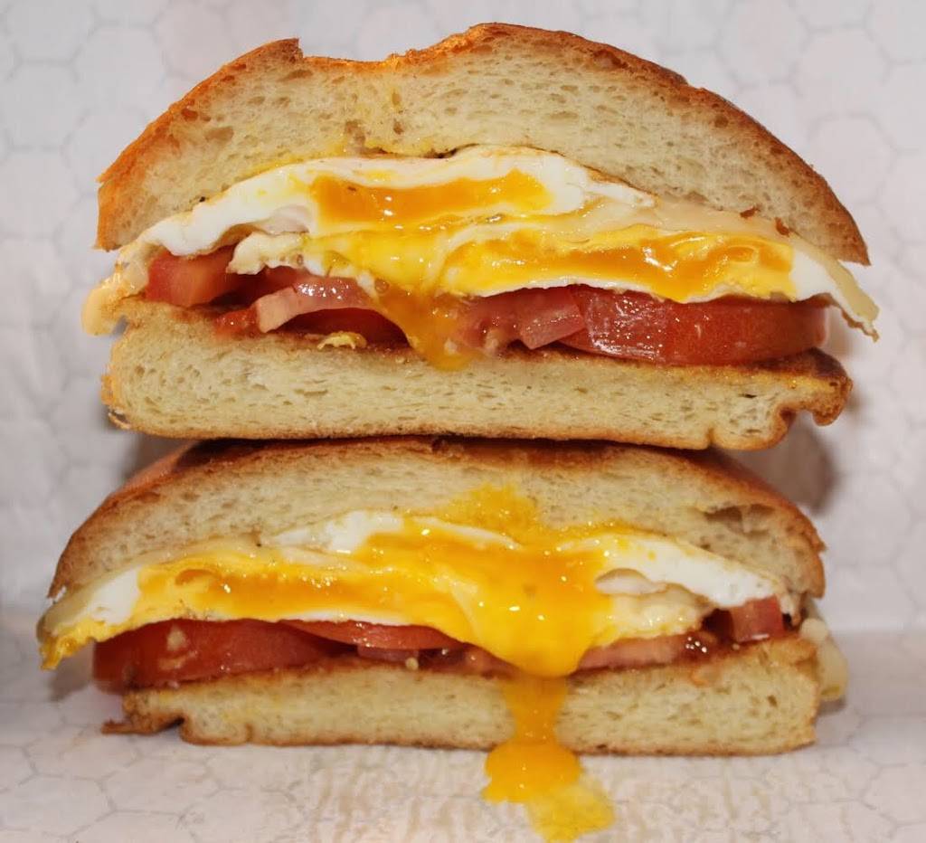 The Tasty Yolk | restaurant | 1916 Post Rd, Fairfield, CT 06824, USA | 2037266520 OR +1 203-726-6520