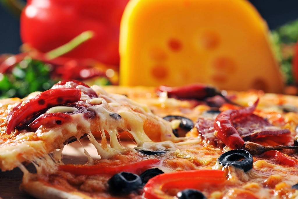 Knights Pizza | restaurant | 1701 W State of Franklin Rd, Johnson City, TN 37604, USA | 4239756483 OR +1 423-975-6483