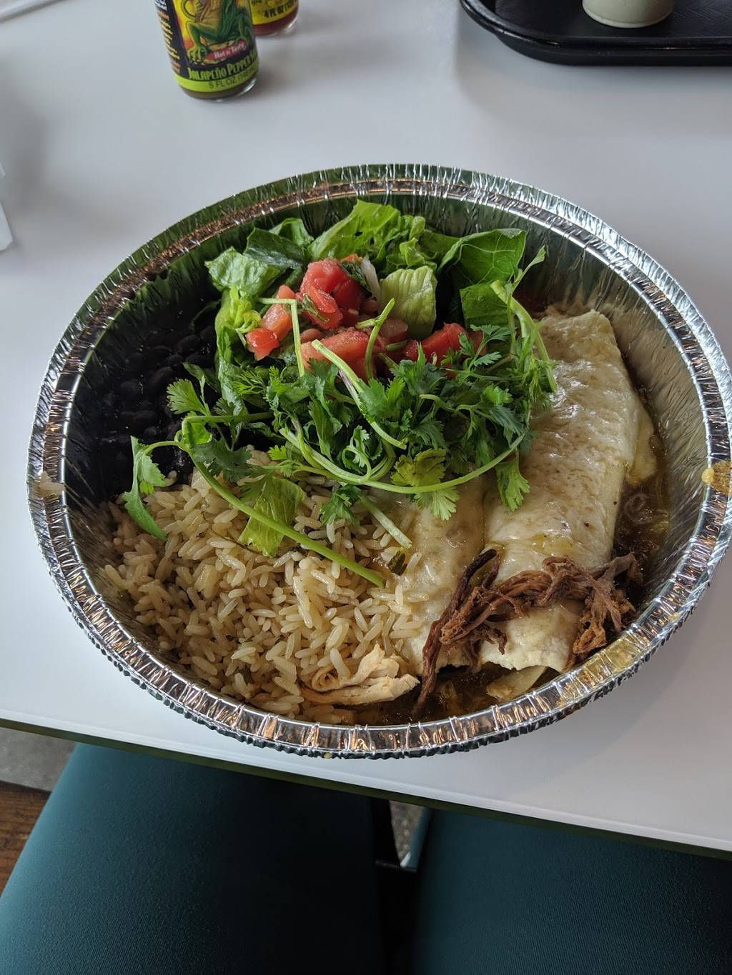 Cafe Rio Mexican Grill | restaurant | 12090 Jefferson Ave, Newport News, VA 23606, USA | 7572490004 OR +1 757-249-0004