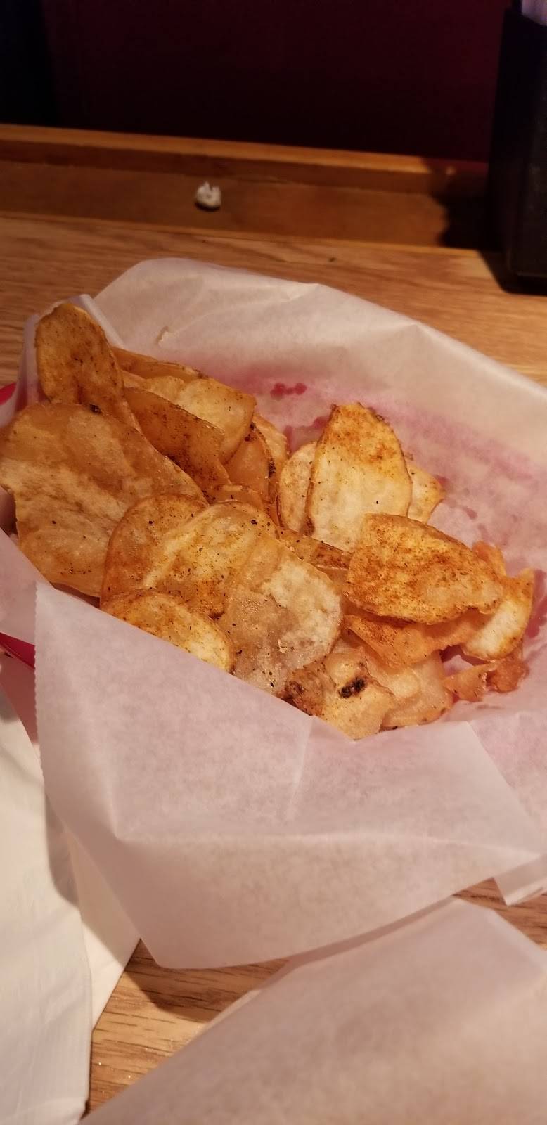 Goodfellas | restaurant | 2709 Lee Ave, Sanford, NC 27332, USA | 9197762510 OR +1 919-776-2510