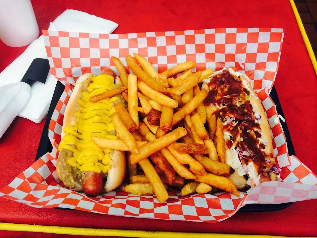 Detroit Coney Grill | restaurant | 16 W Adams St, Phoenix, AZ 85003, USA | 6022530292 OR +1 602-253-0292