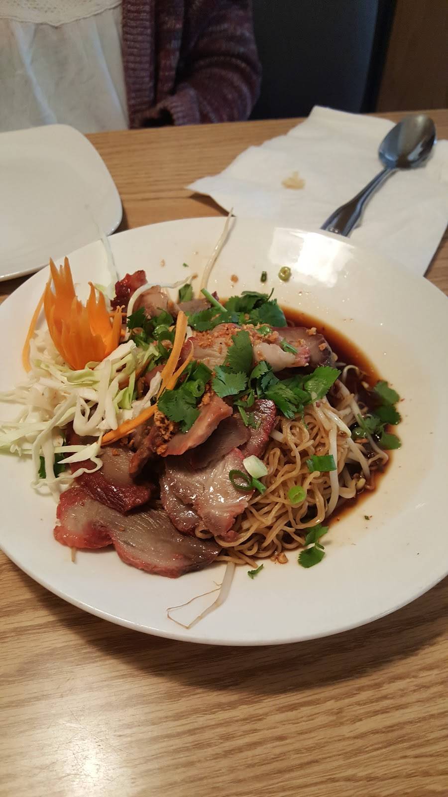 So Thai Restaurant | restaurant | 3377 Elizabeth Lake Rd, Waterford Twp, MI 48328, USA | 2486826350 OR +1 248-682-6350