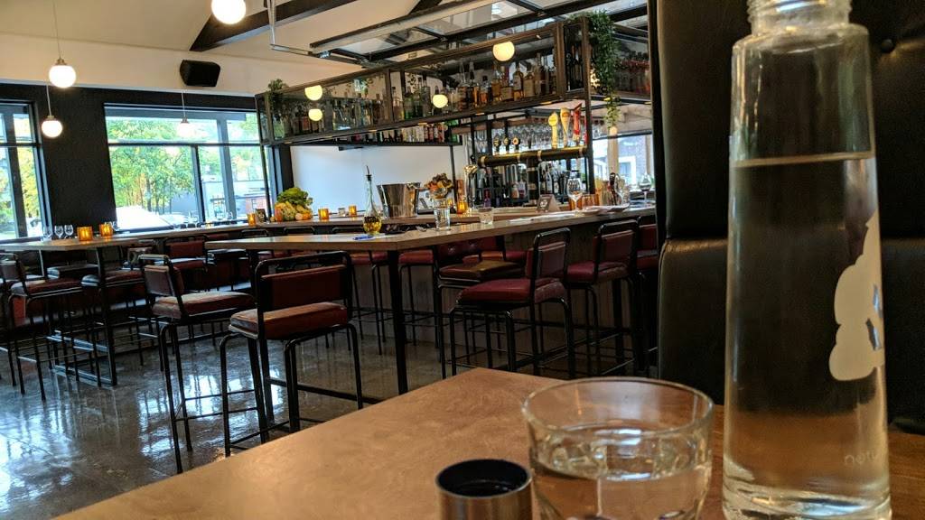 Pizzeria Geppetto | restaurant | 537 Sir Wilfred Laurier, Mont-Saint-Hilaire, QC J3H 4X7, Canada | 4502811311 OR +1 450-281-1311