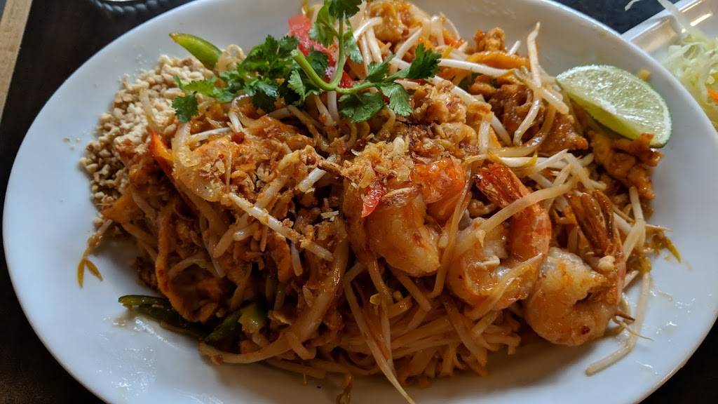 SAIGON Bistro Restaurant | restaurant | 122 Atlantic Ave, Toronto, ON M6K 1X9, Canada | 6473492492 OR +1 647-349-2492