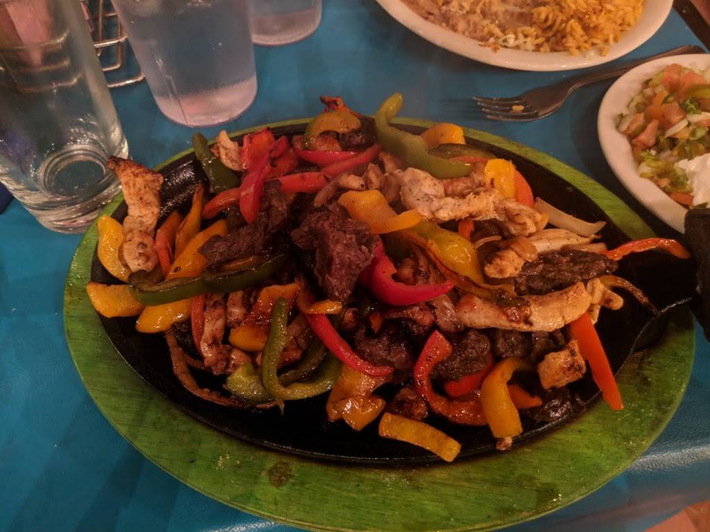 LB Cantina | restaurant | 695 S Main St, Florence, AZ 85132, USA | 5208689981 OR +1 520-868-9981