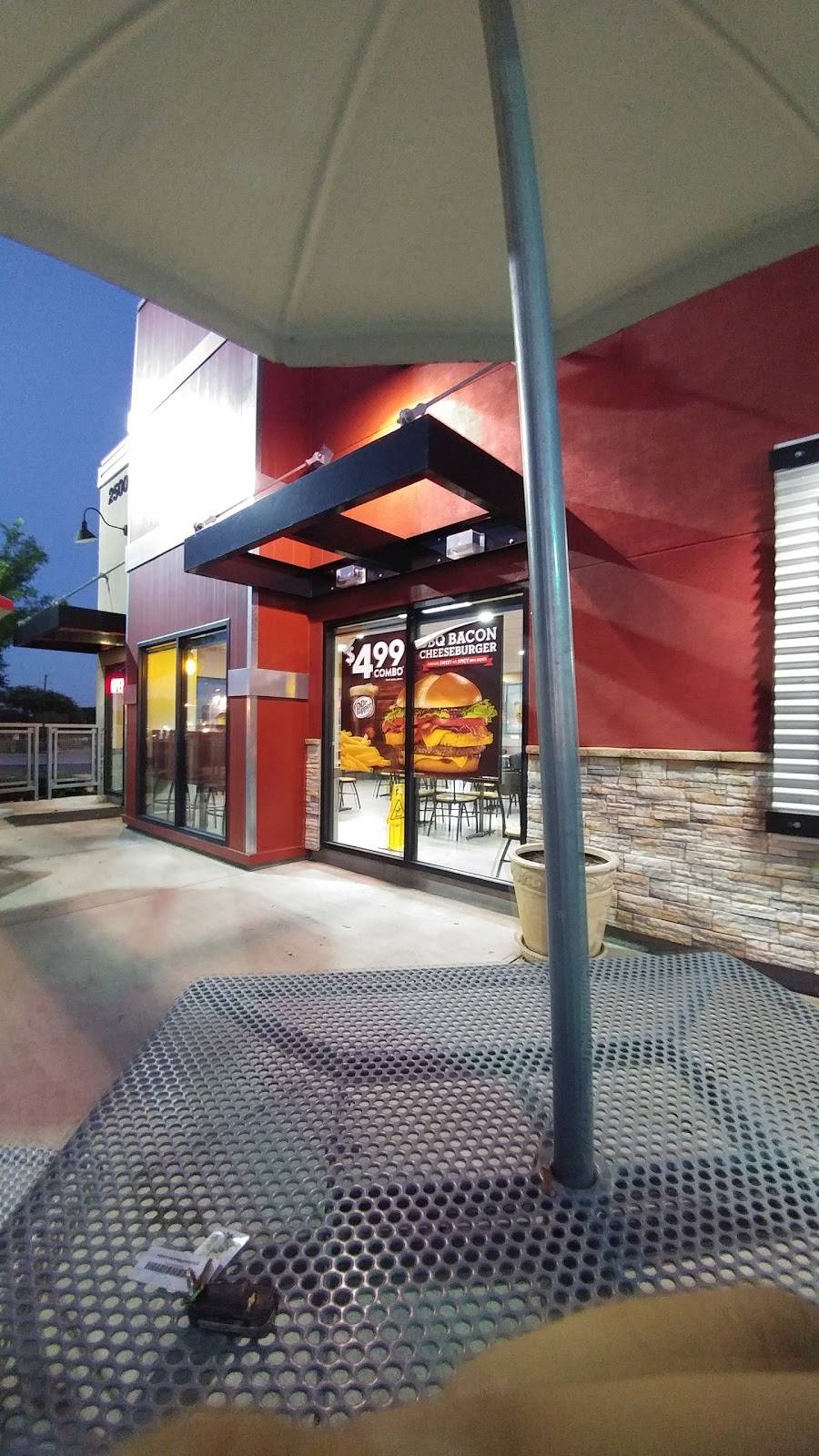 Jack in the Box | restaurant | 2500 W Irving Blvd, Irving, TX 75061, USA | 9729867850 OR +1 972-986-7850