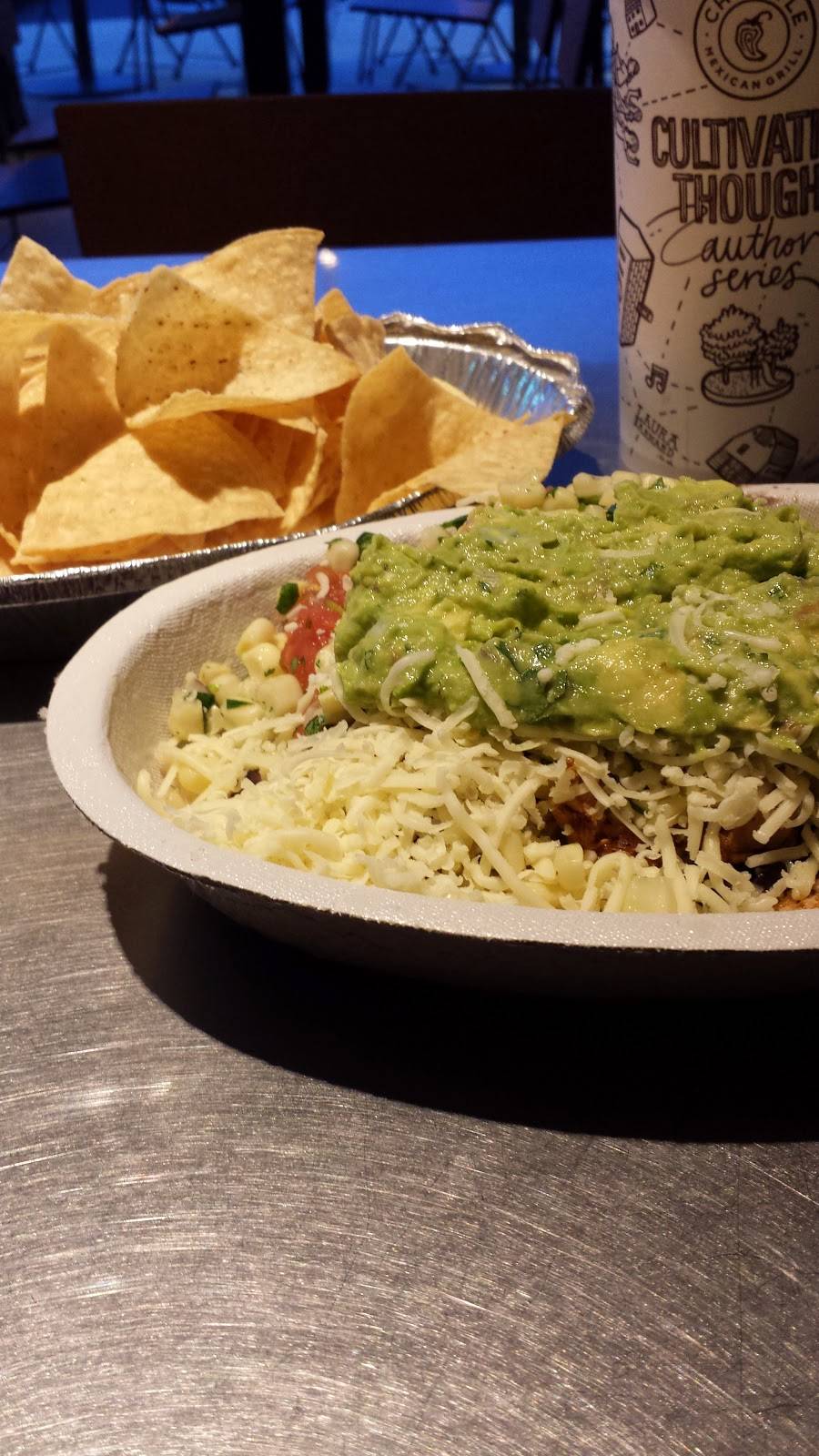Chipotle Mexican Grill | restaurant | 7030 Youree Dr, Shreveport, LA 71105, USA | 3187988896 OR +1 318-798-8896