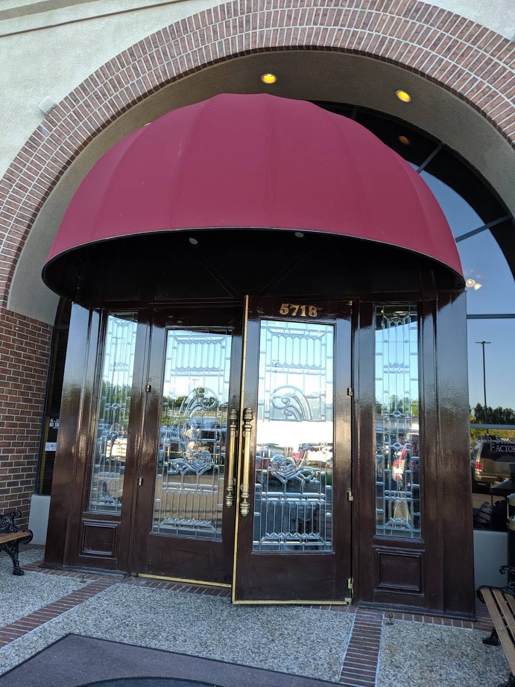 The Old Spaghetti Factory | meal takeaway | 5718 S 1900 W, Taylorsville, UT 84129, USA | 8019662765 OR +1 801-966-2765