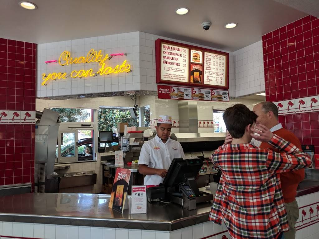 In-N-Out Burger | restaurant | 1159 N Rengstorff Ave, Mountain View, CA 94043, USA | 8007861000 OR +1 800-786-1000