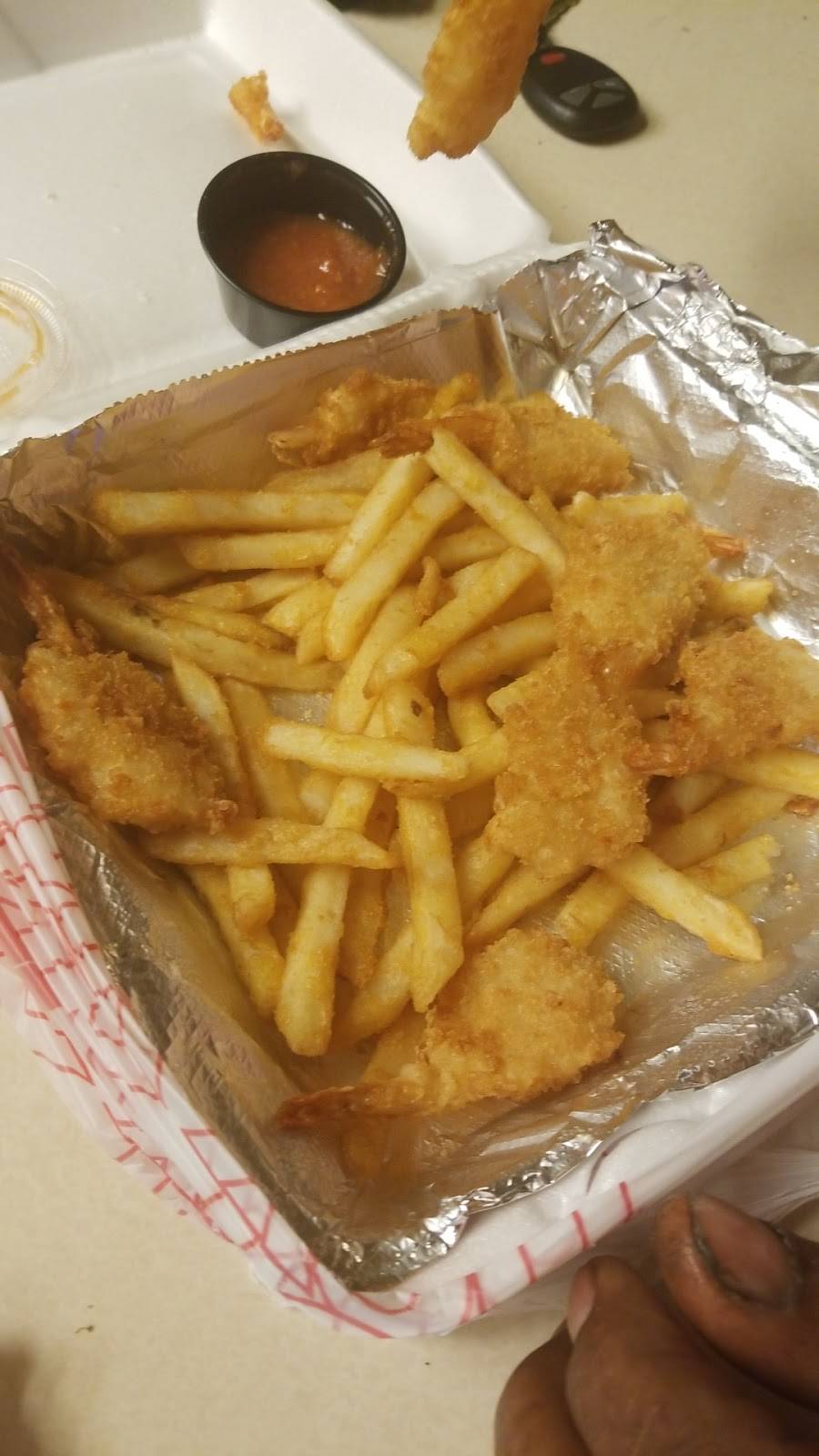 Krab Kingz Lees Summit | restaurant | 320 SW Blue Pkwy, Lees Summit, MO 64063, USA | 8166006305 OR +1 816-600-6305