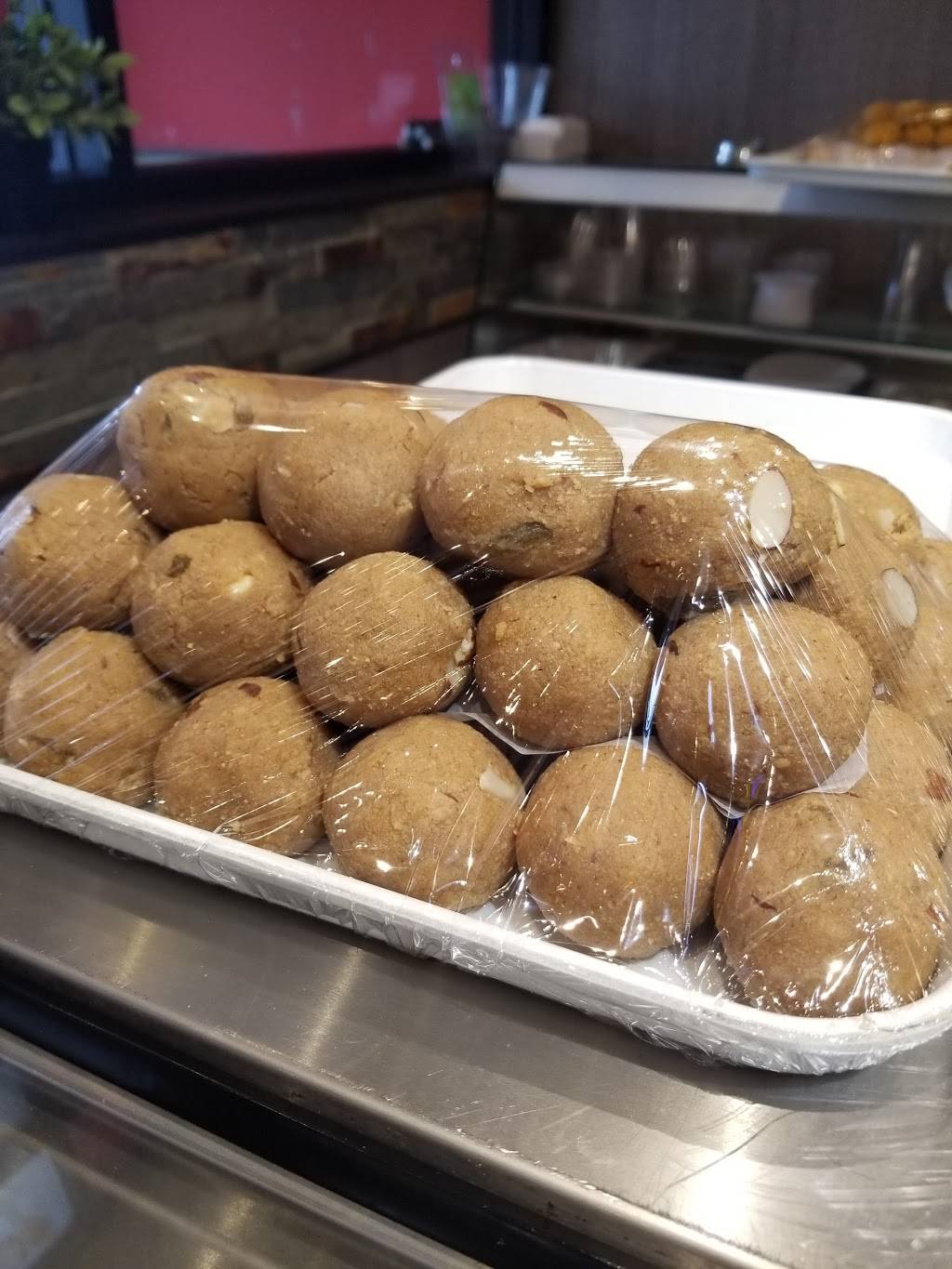 Guru Indian Restaurant | restaurant | 45 Dusk Dr Unit #5, Brampton, ON L6Y 3C1, Canada | 9054591616 OR +1 905-459-1616