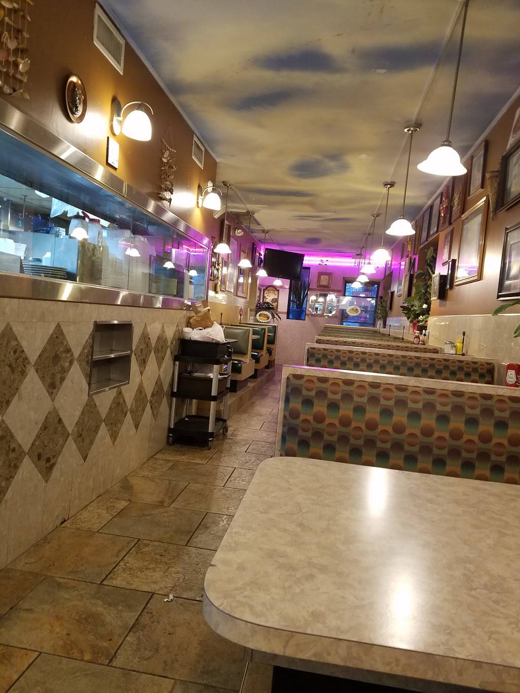 Detroit One Coney Island Restaurant | restaurant | 3433 Woodward Ave, Detroit, MI 48201, USA | 3138327380 OR +1 313-832-7380