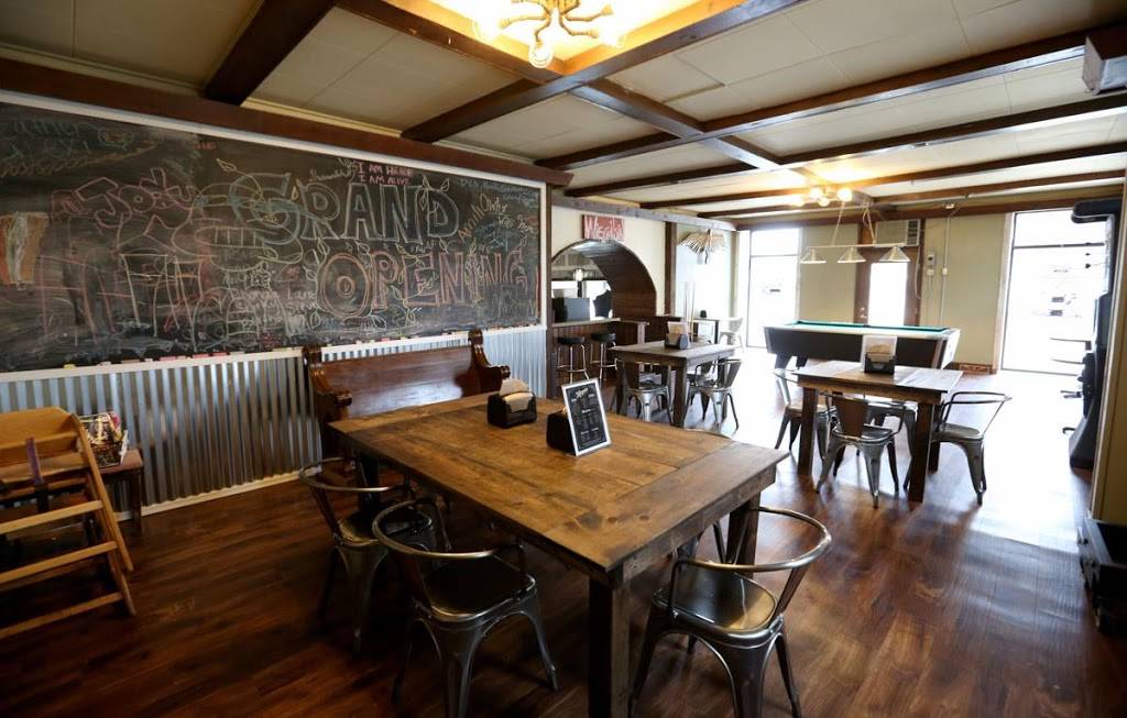 Roxbury Bar & Grill | restaurant | 8901 County Hwy Y, Sauk City, WI 53583, USA | 6086438434 OR +1 608-643-8434