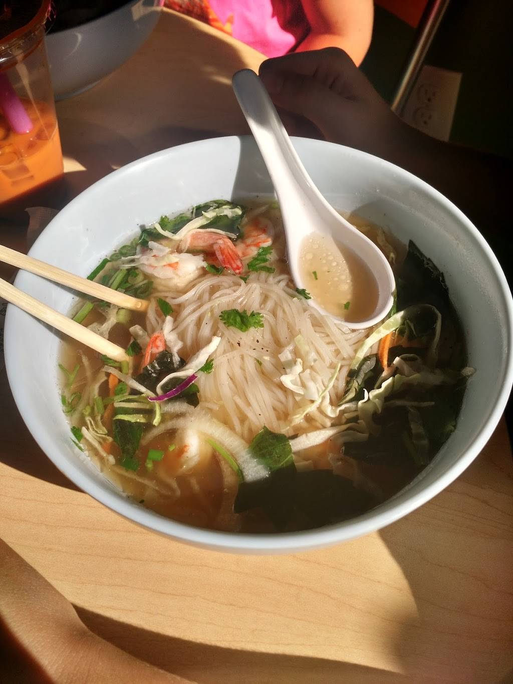 Pho Cafe | restaurant | 3926 Market St #201, Wilmington, NC 28403, USA | 9108337204 OR +1 910-833-7204