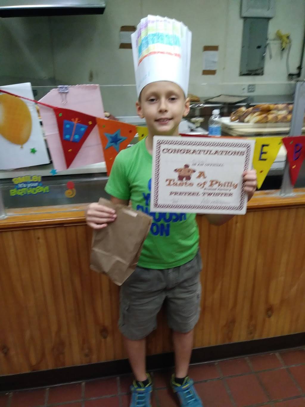 A Taste of Philly Pretzel | restaurant | 1801 Bridgetown Pike, Feasterville-Trevose, PA 19053, USA | 2153578590 OR +1 215-357-8590