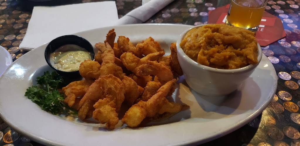 Grand Stand Bar & Grill | restaurant | 11346 Tara Blvd, Hampton, GA 30228, USA | 7702109180 OR +1 770-210-9180