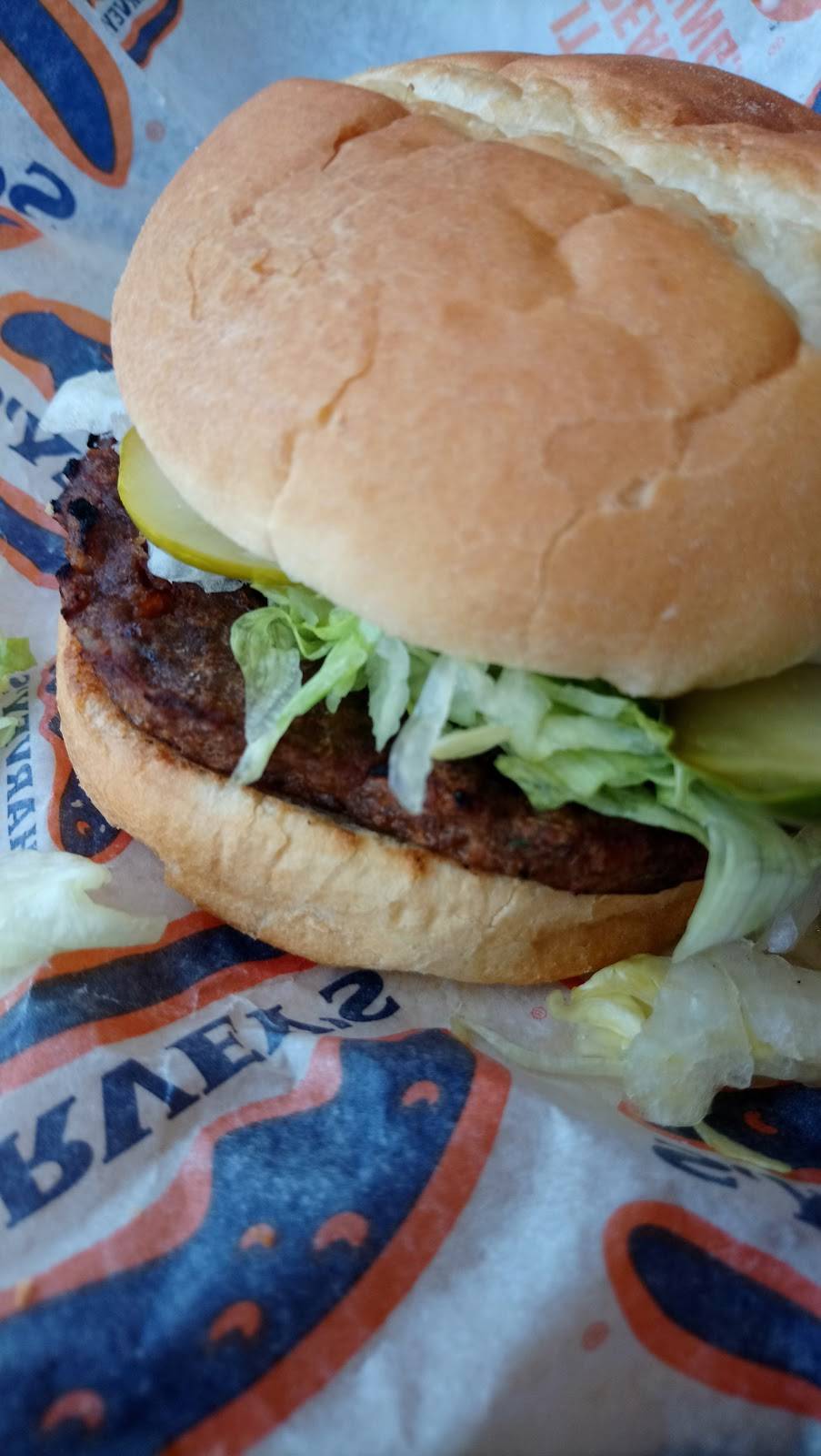 Harveys | restaurant | 1650 Merivale Rd, Nepean, ON K2G 4A1, Canada | 6132251516 OR +1 613-225-1516