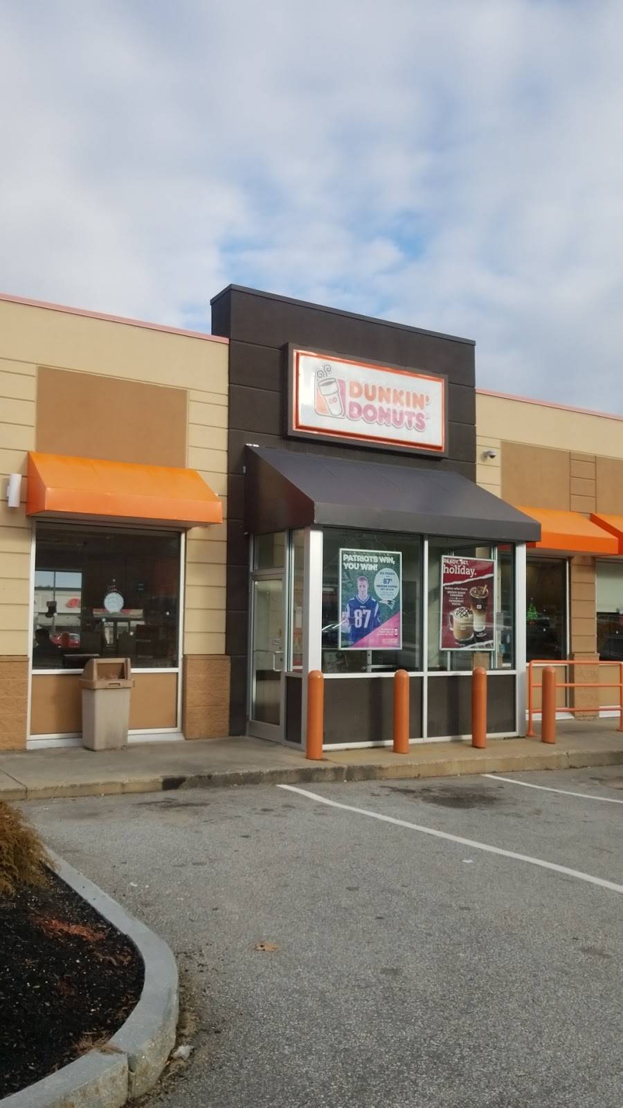 Dunkin | bakery | 96 Daniel Webster Hwy, Belmont, NH 03220, USA | 6035249406 OR +1 603-524-9406