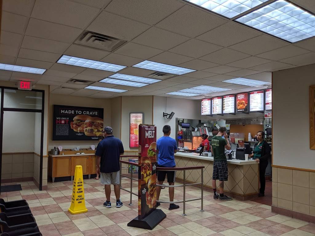 Wendys | restaurant | 9301 Daniels Pkwy, Fort Myers, FL 33912, USA | 2395612220 OR +1 239-561-2220