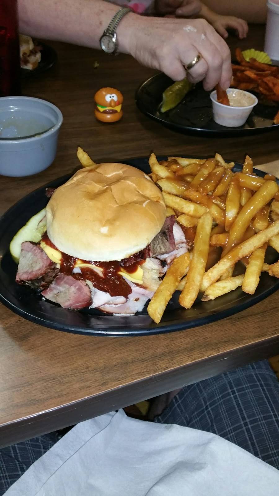 Smokeys BBQ & Catering | restaurant | 510 Main St, Wellsville, KS 66092, USA | 7858834119 OR +1 785-883-4119