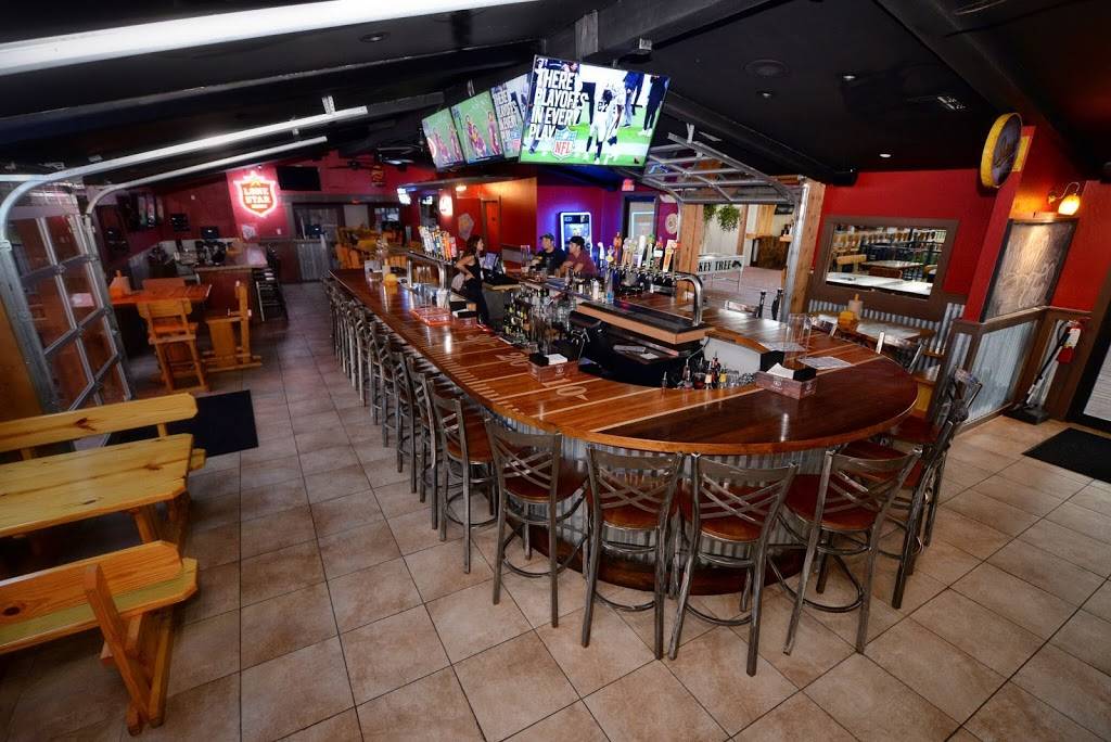 Whiskey Tree Bar & Grill | restaurant | 7905 Bandera Rd #3, San Antonio, TX 78250, USA | 2107585376 OR +1 210-758-5376