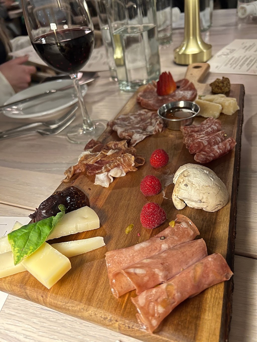 Neroli Ristorante | restaurant | 282 Washington St, Westwood, MA 02090, USA | 7813752594 OR +1 781-375-2594