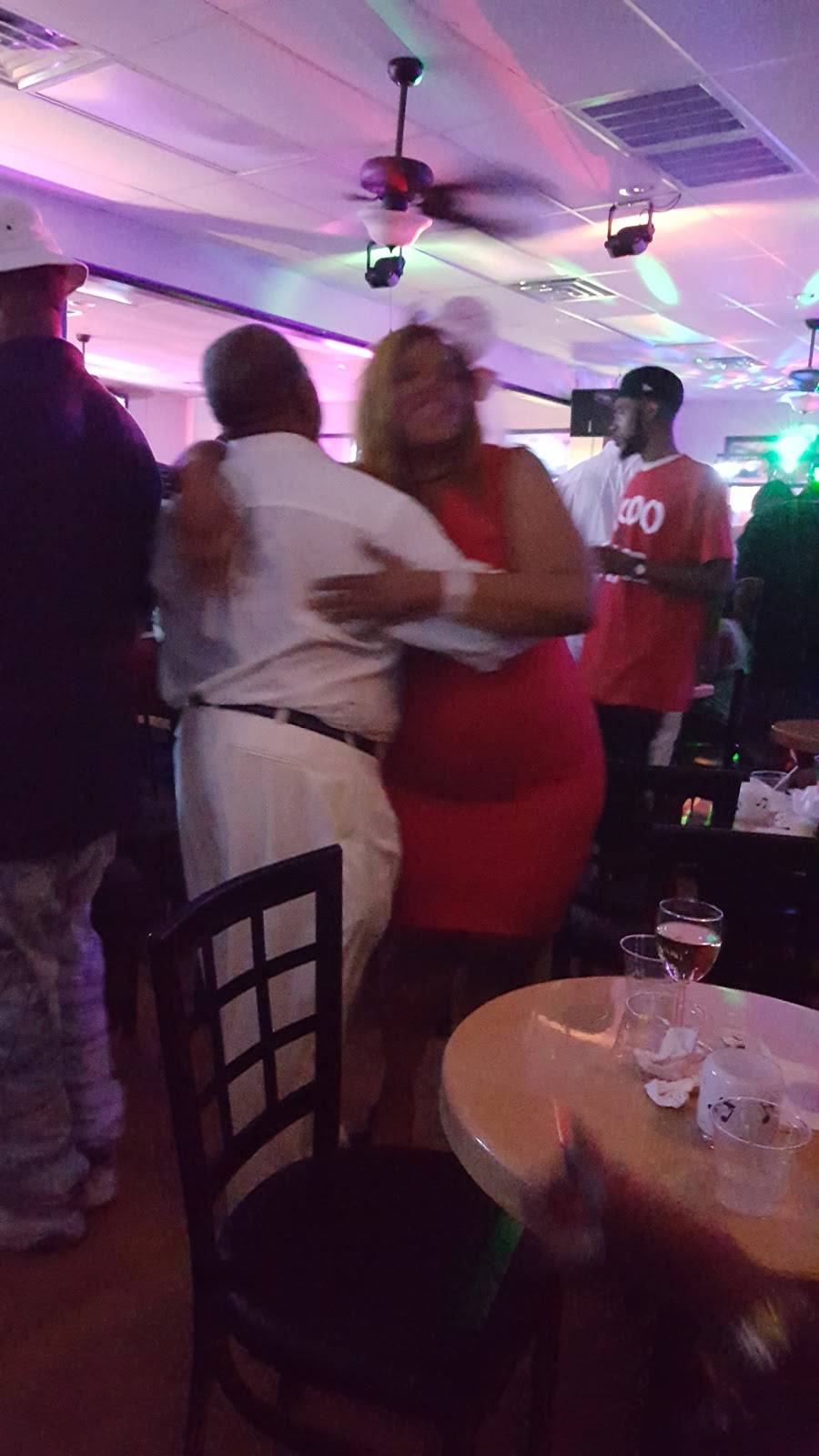 Reggae Grill | night club | 301 Rice Meadow Way #7, Columbia, SC 29229, USA | 8035696395 OR +1 803-569-6395