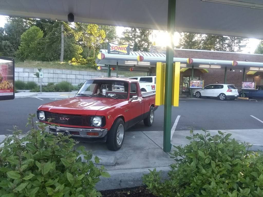 Sonic Drive-In | restaurant | 1303 Cooper Point Rd SW, Olympia, WA 98502, USA | 3609431060 OR +1 360-943-1060