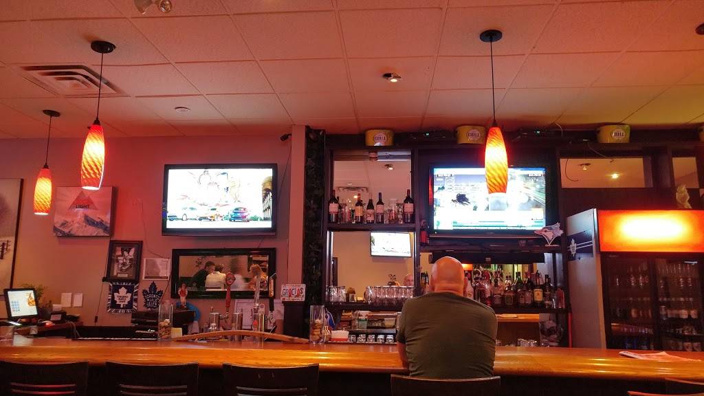 Tinas Grill | restaurant | 330 McClellan Way, Aurora, ON L4G 6X8, Canada | 9057510300 OR +1 905-751-0300