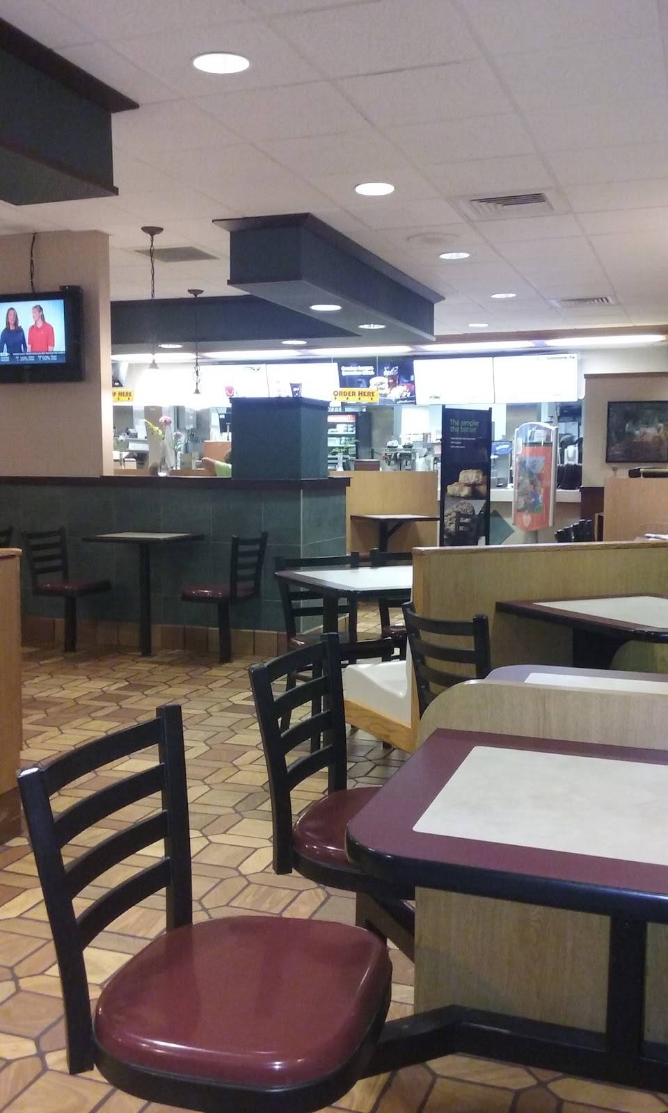 McDonalds | cafe | 420 S Franklin St, Titusville, PA 16354, USA | 8148273542 OR +1 814-827-3542