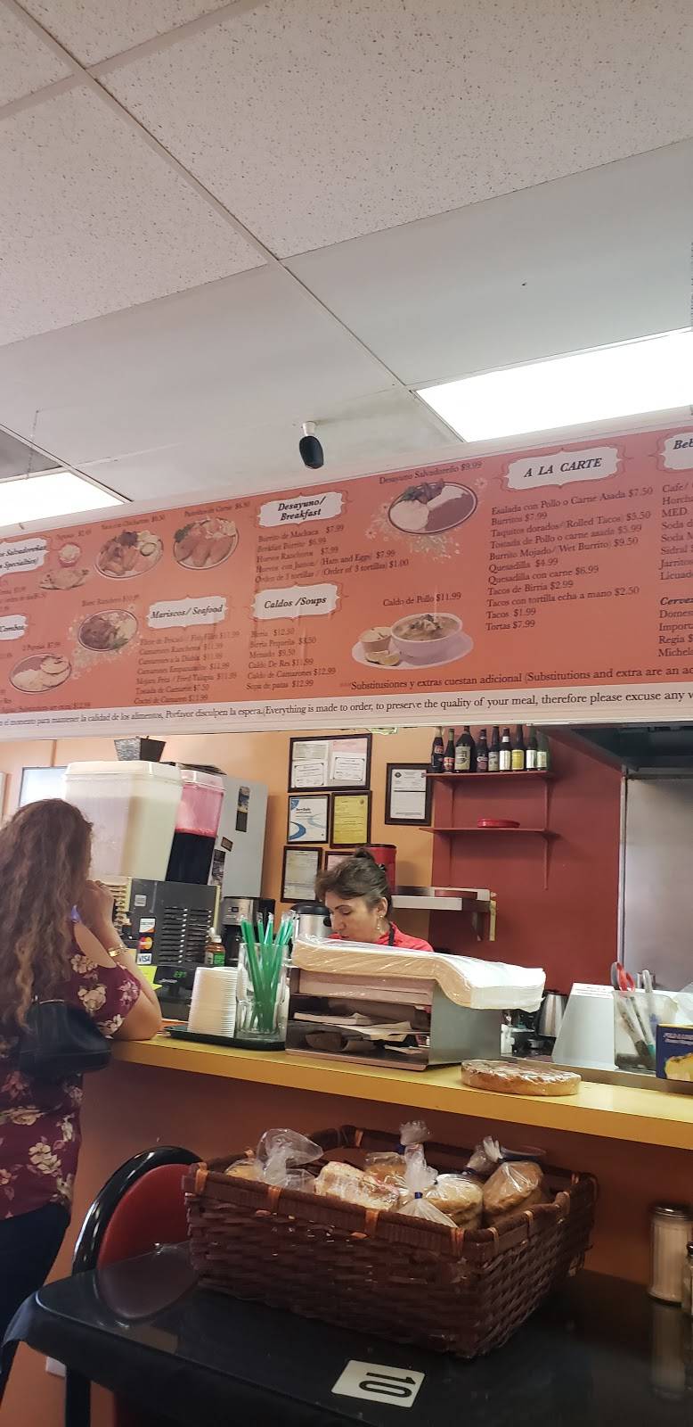 El Palmar Salvadoran and Mexican Food | restaurant | 7965 Sierra Ave, Fontana, CA 92336, USA | 9094290913 OR +1 909-429-0913