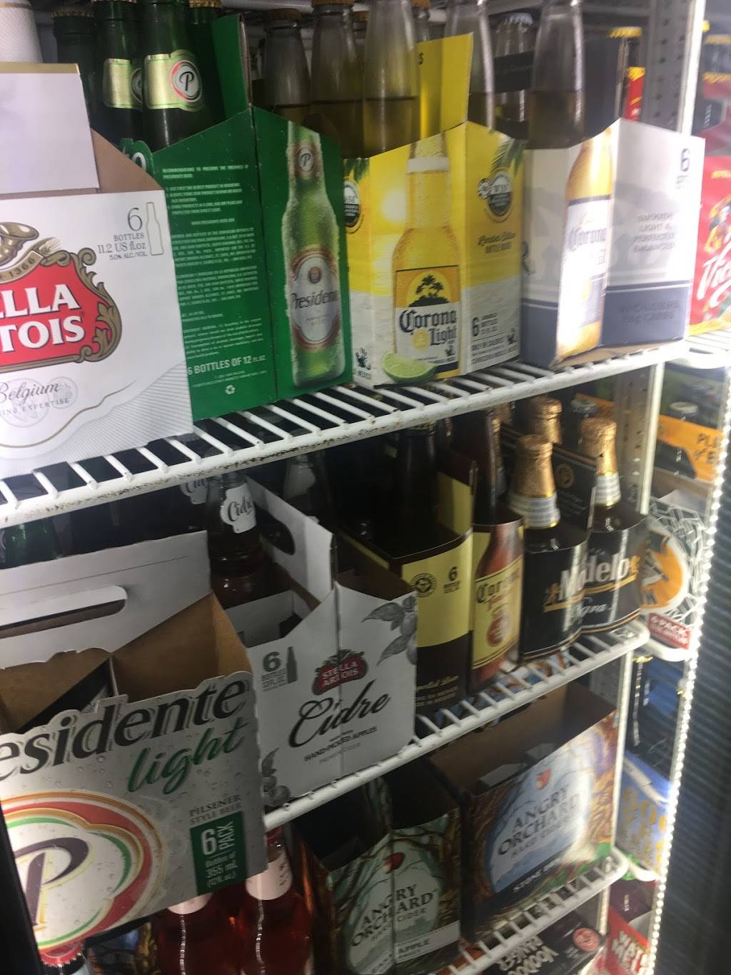 Day and Night Deli Grill | restaurant | 73 Bushwick Ave, Brooklyn, NY 11211, USA | 7184863800 OR +1 718-486-3800