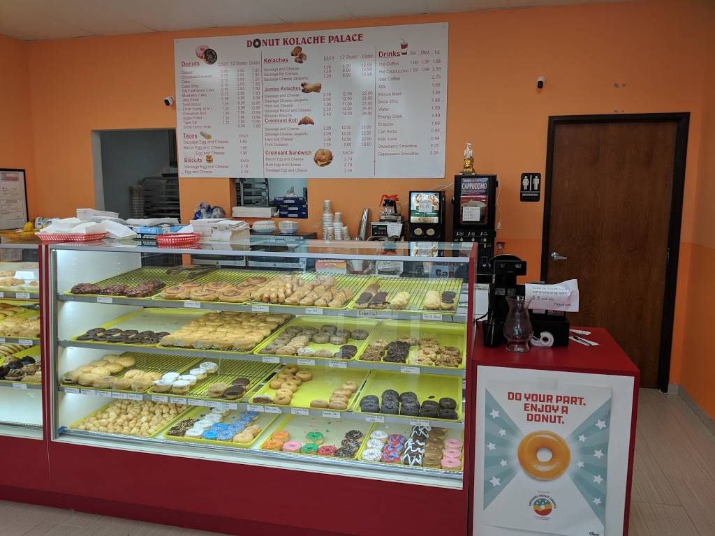 Donut Palace | restaurant | 9819 Marbach Rd Ste 106, San Antonio, TX 78245, USA | 2109995810 OR +1 210-999-5810