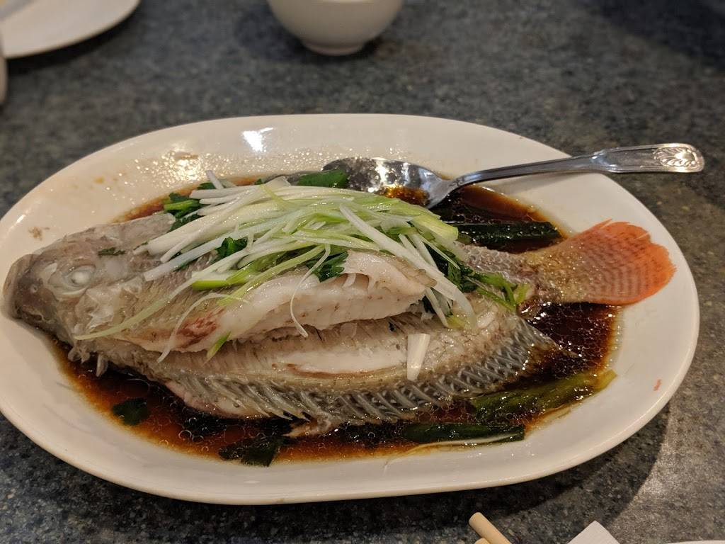 Victoria Seafood | restaurant | 1029 Commonwealth Avenue, Boston, MA 02215, USA | 6177835111 OR +1 617-783-5111