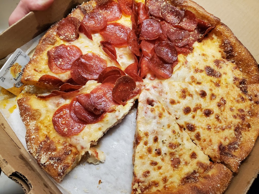 Edisons Pizza Kitchen | meal takeaway | 2700 Carroll Ave, Cleveland, OH 44113, USA | 2163072730 OR +1 216-307-2730