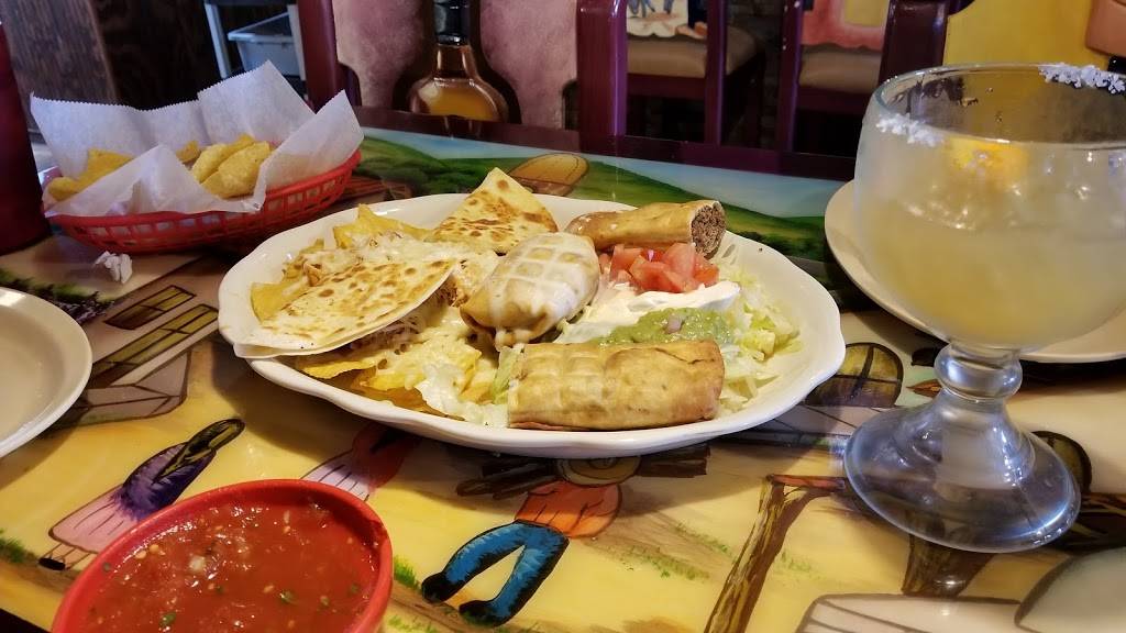 Salsas of Palm Coast | restaurant | 250 Palm Coast Pkwy NE #401, Palm Coast, FL 32137, USA | 3864453096 OR +1 386-445-3096