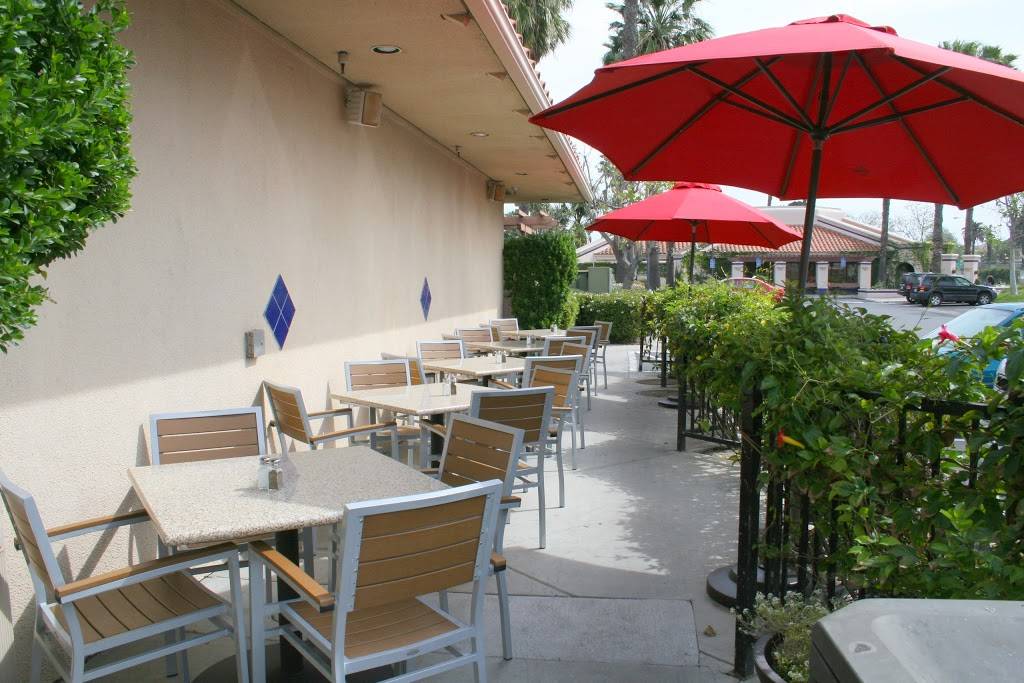 Presto Pasta | restaurant | 6269, 1701 E Daily Dr, Camarillo, CA 93010, USA | 8054457737 OR +1 805-445-7737