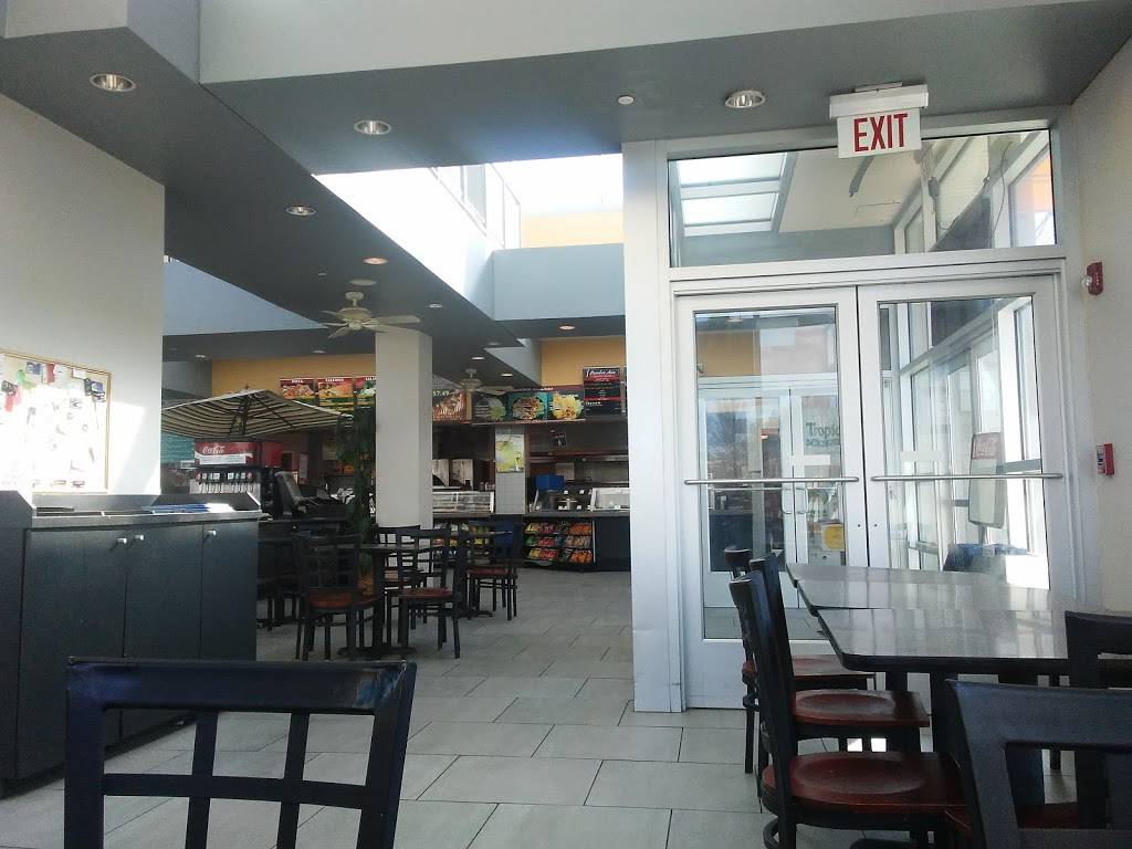 Market Fresh Food Court | restaurant | 45250 Catalina Ct, Sterling, VA 20166, USA | 7034816990 OR +1 703-481-6990