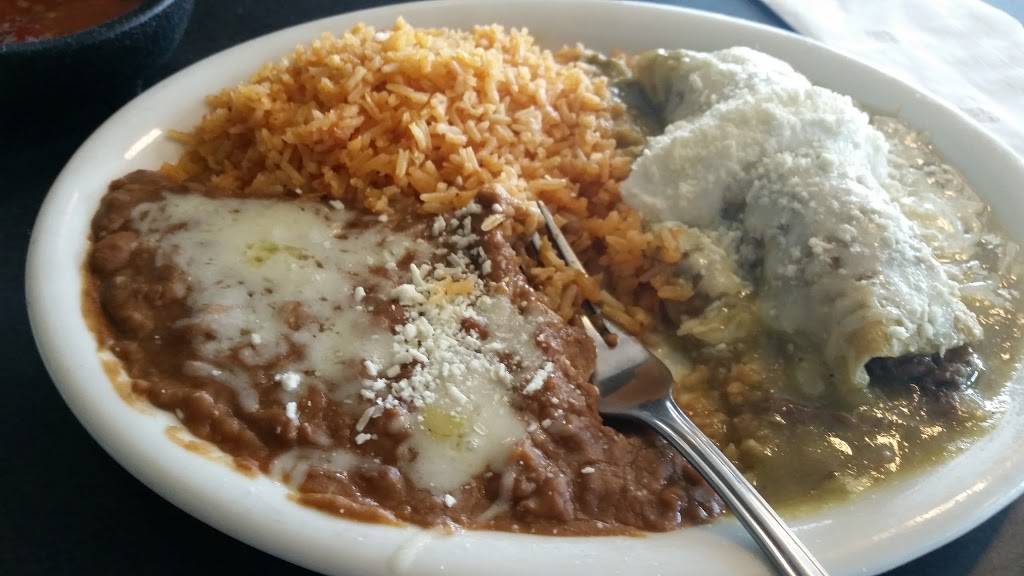 Villas Mexican Grill | restaurant | 413 Livingston Cressey Rd, Livingston, CA 95334, USA | 2093949188 OR +1 209-394-9188