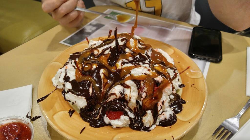 Newport Creamery | meal takeaway | 673 Smith St, Providence, RI 02908, USA | 4013514677 OR +1 401-351-4677