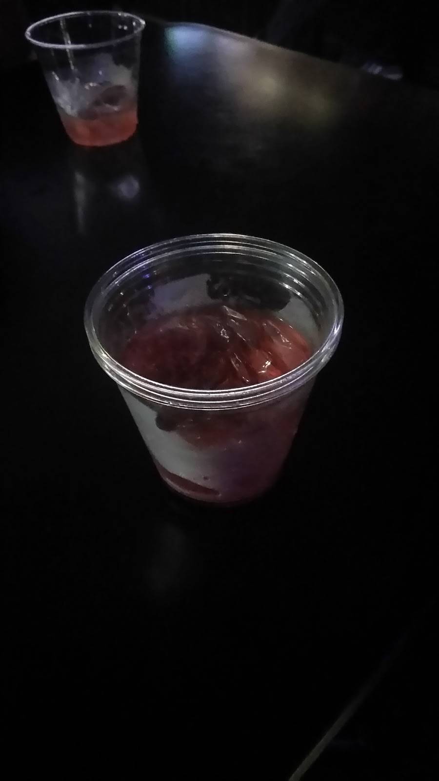 Qs Bar & Grill | night club | 815 19th St Ensley, Birmingham, AL 35218, USA | 2057819494 OR +1 205-781-9494