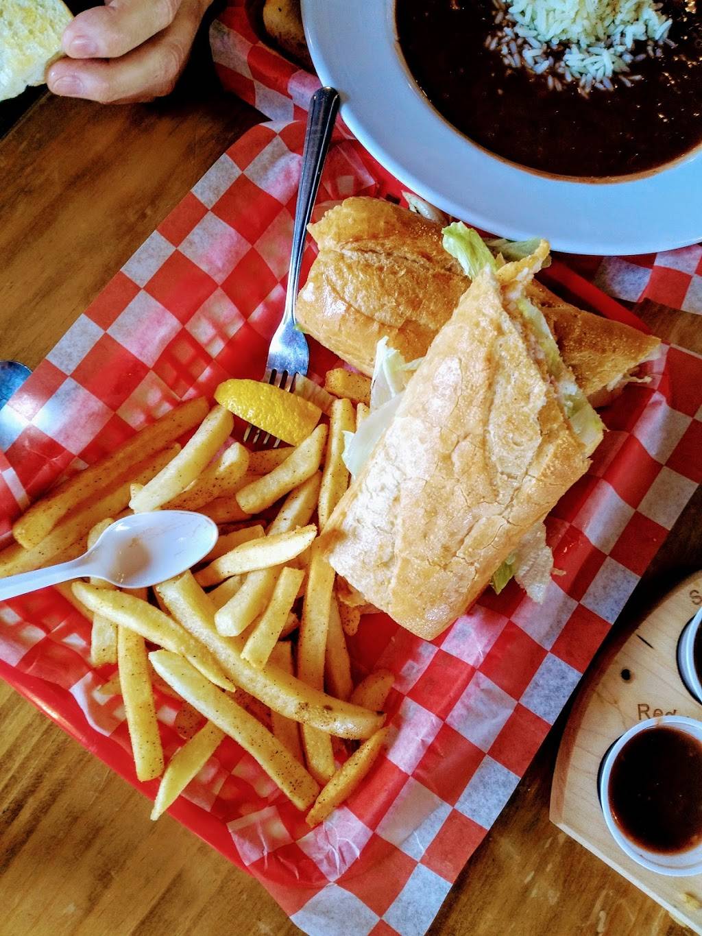 The Lost Cajun- Embassy | restaurant | 226 W Bitters Rd #120, San Antonio, TX 78216, USA | 2105490135 OR +1 210-549-0135