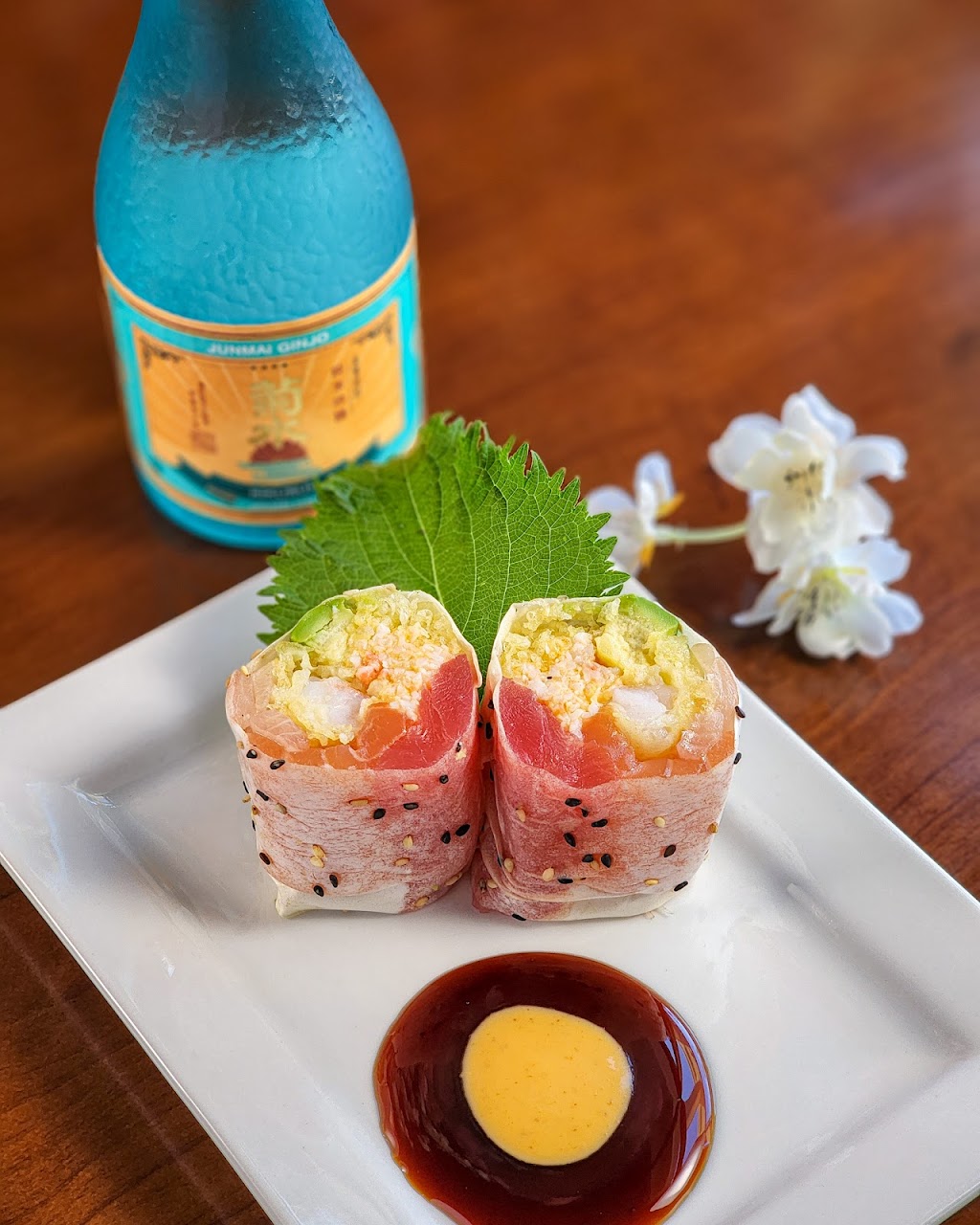 Eats Sushi | restaurant | 1175 Baker St E25, Costa Mesa, CA 92626, USA | 7147604107 OR +1 714-760-4107